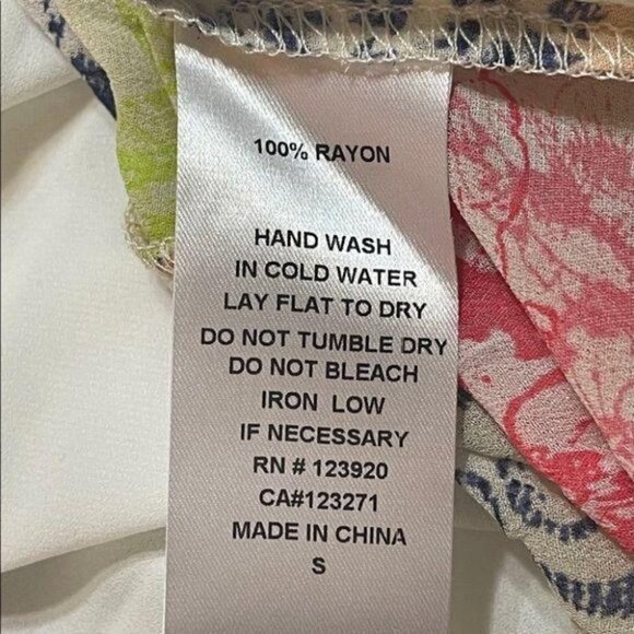 La Made Colorful Floral Chiffon Maxi Dress Sz Sm - Picture 10 of 10